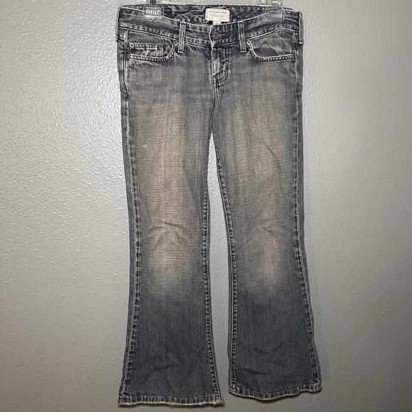 Abercrombie & Fitch Basic Flare Mid Rise Jeans A&F 29W 28L Distressed Faded 2S - Picture 1 of 9